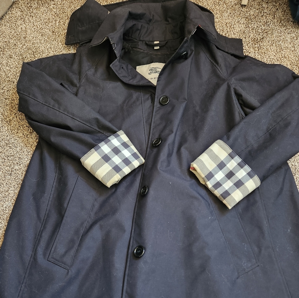 Burberry Raincoat W Detachable Liner & Hood, brit/ plaid Lining, Womens Size 10